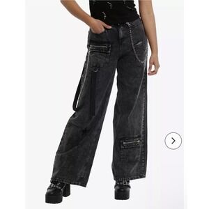Hot Topic Size 1 Grey Wash Star Side Chain Wide Leg Denim Pants 69.90 EUC